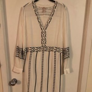 H&M Vneck embroidered tea length dress